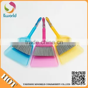 Small Dustpan And Brush thumbnail-4