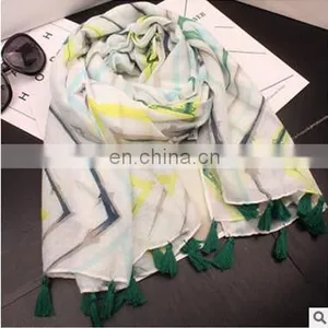 2017 New Spring and Summer and the Wind Small Fresh Cotton Art Travel Geometry Sunscreen Beach Towel Shawl thumbnail-2