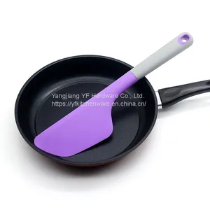 Kitchen Accessories Home and Kitchen Gadgets Non-slip Handle Soft Head 100% Food Grade Silicone Spatula thumbnail-5