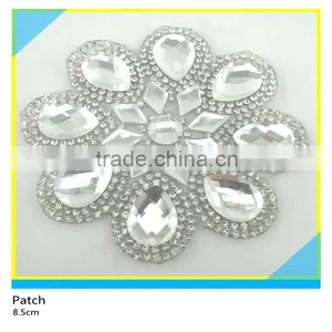 Iron on Glass Stone Decals Hotfix Clear Rhinestone Leaf Design Applique 7x7.5cm thumbnail-5