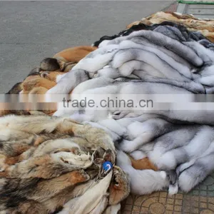 Top Quality Natural Color Red Fox Skin Natural Fur For Garment Wholepieces thumbnail-2