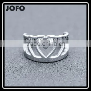 Elegant Stainless Steel Wedding Rings Carved With Love Heart thumbnail-1