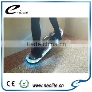 Best Gift Electric Skateboard Balancing Car thumbnail-3