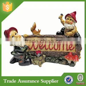 Hot Sales Custom Resin Welcome Gnome Figurine Garden Decoration thumbnail-1