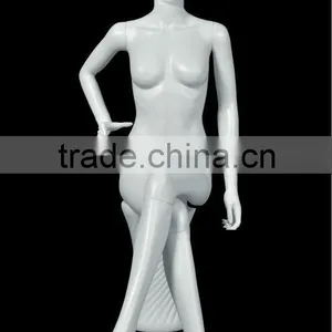 Sitting Female Mannequin thumbnail-1
