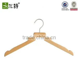 Wood Bulk Clothes Hangers thumbnail-1