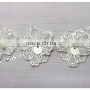 Beautiful Design 8.5cm Width Organza Flowers Beaded Lace in White thumbnail-3