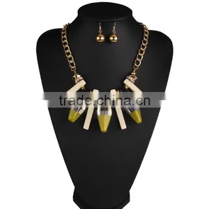 Europe and the United States Fashion Multiple Big Resin Gems Pendant Necklace thumbnail-1
