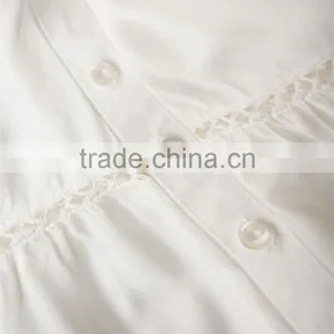 2016 Guangzhou Shandao OEM/ODM Custom Design Women Autumn 3/4 Sleeve V Neck Ruffle Bottom Cotton White Tops thumbnail-5
