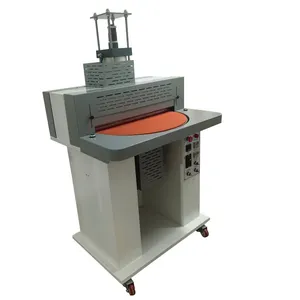 Rotary Disc Lining Machine for Shoe Upper Lining Material With Glue Activation thumbnail-3