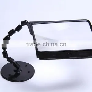 Table Stand Magnifier With Lamp thumbnail-3