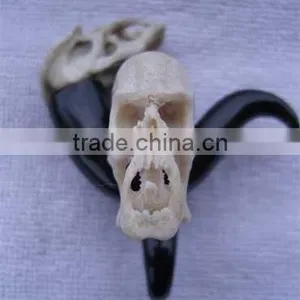 Horn Earring thumbnail-1