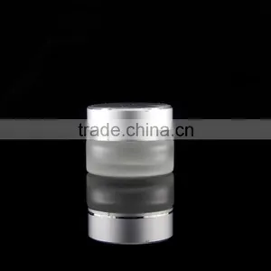 Small Cosmetic Glass Jar 30g Jar With Silver Lid thumbnail-3