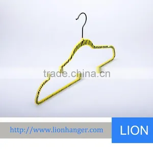 Lioncity V5002 Clothes Hanger thumbnail-1