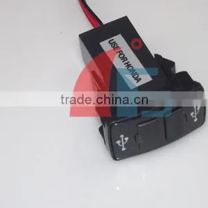Car USB Charger thumbnail-3