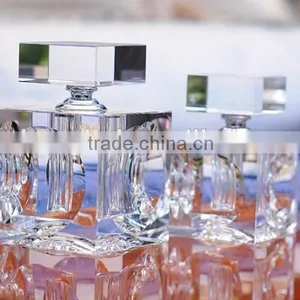 2016 Fashionable & Noble Design Crystal Perfume Bottle in Crown Design thumbnail-2