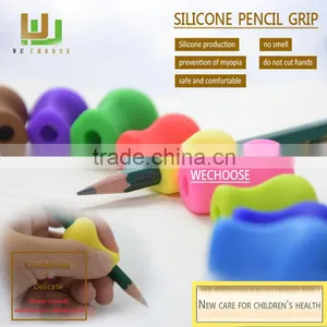 Wholesale Silicone Pencil Grip Between Index and Middle Finger Aimed at Correcting Children Hold a Pen Comfortable ly thumbnail-6