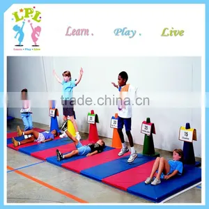 2016 LPL Hot Offer Deformation Clothes Play Sets Preschool Toys Child Product thumbnail-4