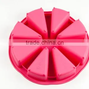 11199 Food Grade Triangle Shaped Silicone Sandwich Mould / Silicone Cake Molds thumbnail-4