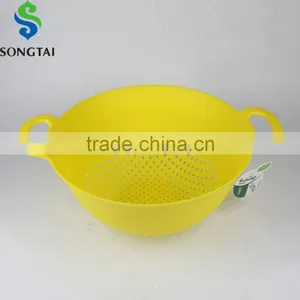 Plastic Fruit Drain Basket thumbnail-1