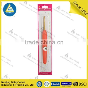 Waterproof Safe Aluminum Crochet Needles With Plastic Handle thumbnail-1