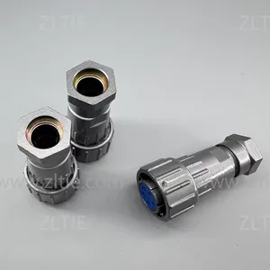 High Quality FQ18 Series 5-Pin Straight Female Plug thumbnail-3