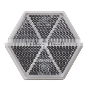 Reto-reflector thumbnail-1