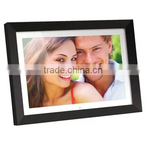 Wooden Digital Photo Frame thumbnail-1