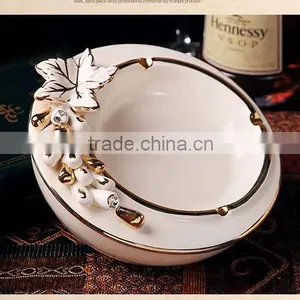2016 Delicated BHM K-896 Ceramic Ashtray Art and Craft for KTV Home Decor thumbnail-4