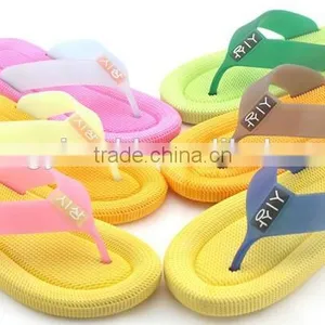 2015 Newest Pvc Vertical Injection Molding Machine Flip Flop Strap Mold thumbnail-5