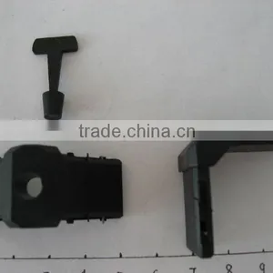 2015 Plastic Injection Molded Design Durable Plug Parts thumbnail-4