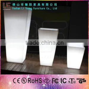Foshan Furniture Modern Decoration Outdoor Colorful LED Flower Pot Furniture/Llluminated LED Plastic High Planters thumbnail-6