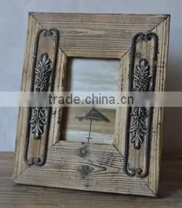 Decotative Wood Frame Photo Antique thumbnail-1