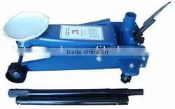 Hydraulic Floor Jack thumbnail-1