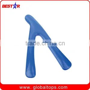 Various Boomerang of Plastic or Wood thumbnail-1