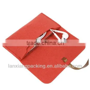 Fashionable Custom Felt Earphone Pouch thumbnail-1