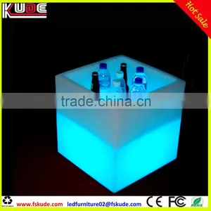 Rechargeable Light up Plastic Cube Ice Bucket With LED Rgb Lamp thumbnail-2