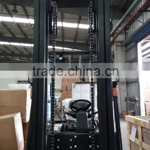 2 Ton Three Wheel Full Electric Forklift With Charger With Battery With Side Shift thumbnail-3
