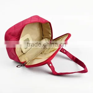 Factory Direct Selling Various New Styles Cosmetic Bag thumbnail-3