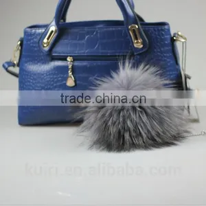 Factory Supply 100% Real Raccoon Fur Pompoms Luxurious Fur Balls Genuine Fur Pom Pom for Bag Hats Cap Scarf Gloves Attached the thumbnail-2