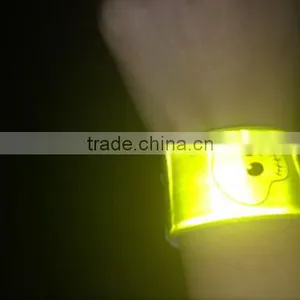 Promotional En13356 Custom 3m Wrist Bright Wrap Reflective Slap Band Gift thumbnail-1