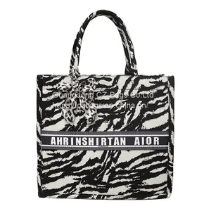 Woman Bag 2021 New Diana Bag Large Capacity Korean Simple Fashion One-shoulder Underarm Bag Multi-function Tote thumbnail-3