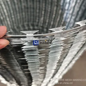 High Security Steel Blade Wire 450mm BTO-22 Galvanized Blade Wire Concertina Razor Barbed Wire thumbnail-1