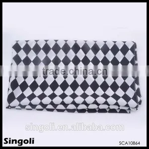 Black and White Checkered Print Scarf thumbnail-1