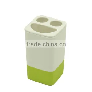 Smile Square Shape Plastic Toothbrush Holder With Cover thumbnail-1