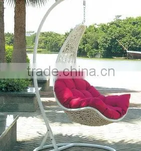 Indoor White Rattan Swing Chair for Living Room (YPS086) thumbnail-1