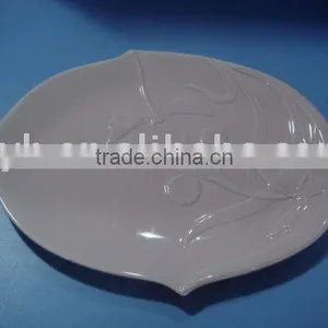 Elegant Pink Porcelain Dish thumbnail-1