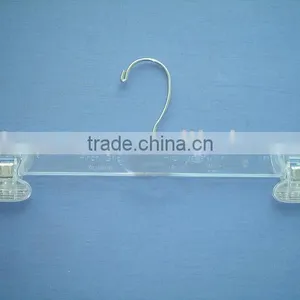 Plastic Hangers thumbnail-1