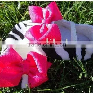 Hot Selling Hot Pink Zebra Baby Shoes With Ribbon Bow/ Flat Baby Crib Shoes thumbnail-1