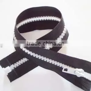5# Plastic Resin YKK Teeth Zipper Open End Zipper New Style Zipper Coate Zipper thumbnail-1